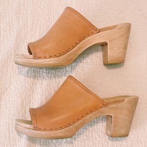 No 6 Daria High Heel Clog sz 40 Caramel